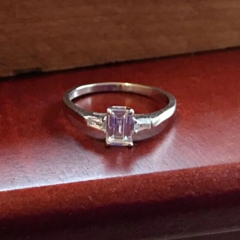 Sterling Silver Ring 18K White Gold Plated Cubic Zirconia Baguette Size 6.25 925